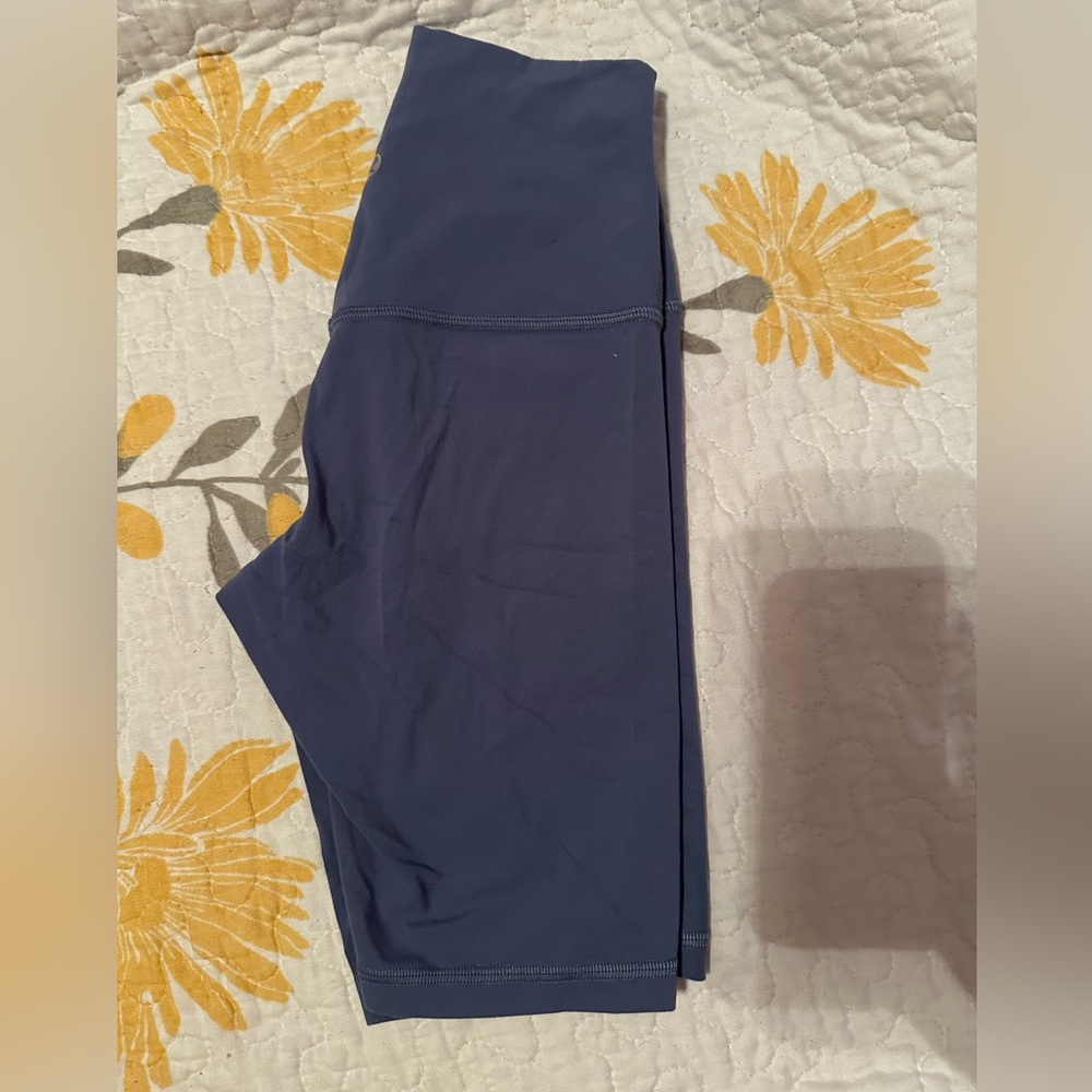 Lululemon High-Rise Short 6"
